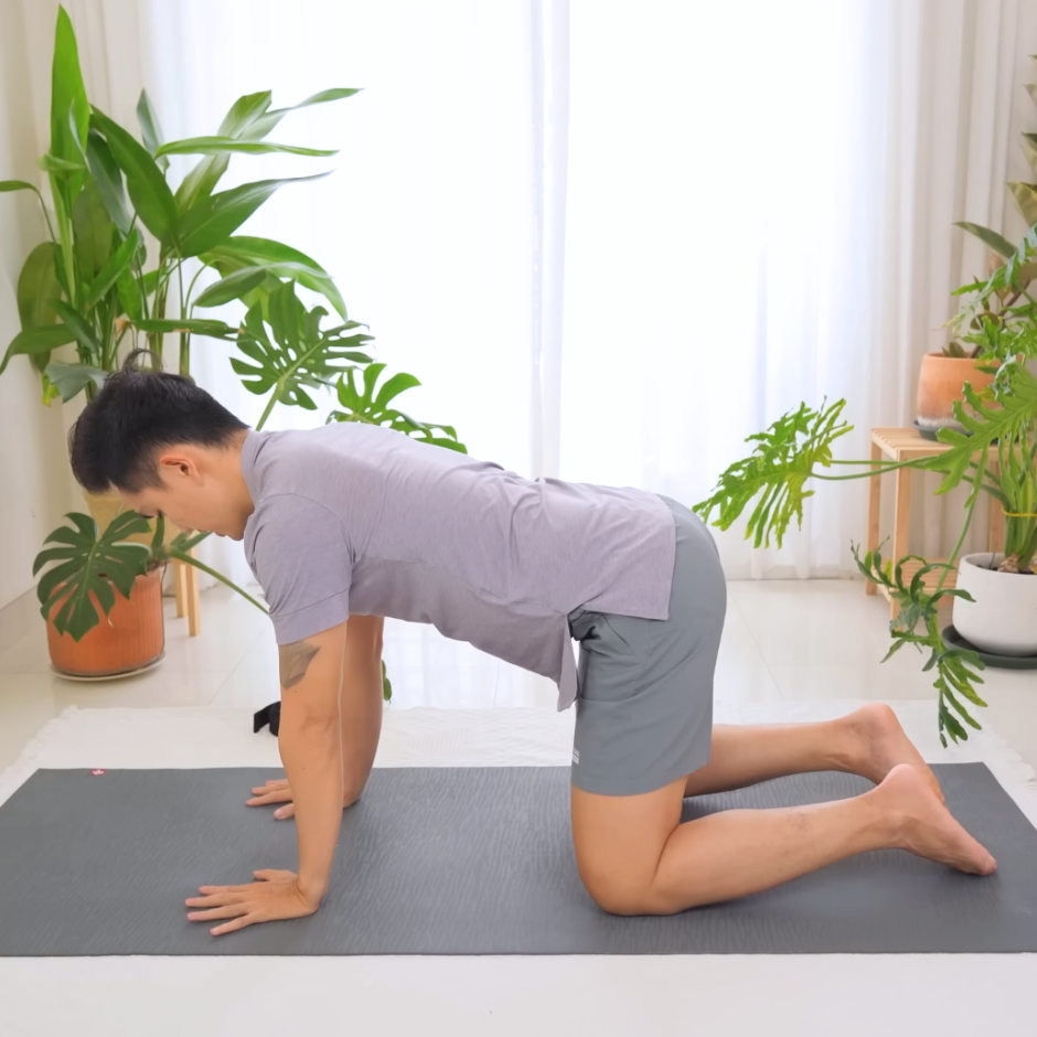 Bắt đầu từ từ thế Yoga chiếc bàn